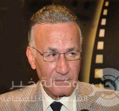 -صورة-الفنان-المصري عزت ابو عوف