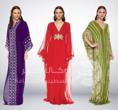عباءات ملونة