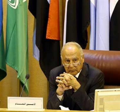 هنية يطلع أمين جامعة الدول العربية على اتفاق المصالحة.jpg