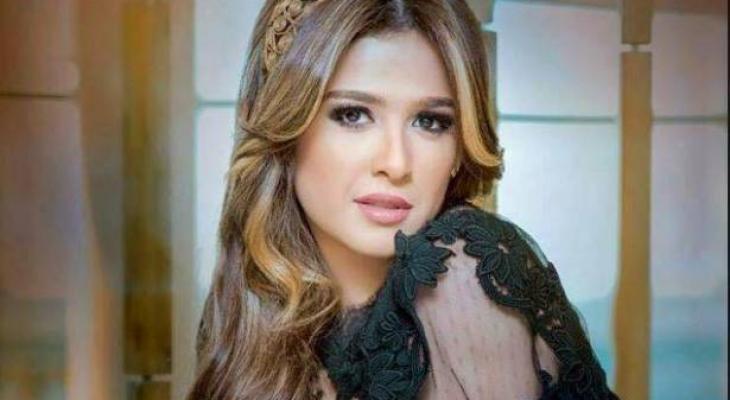 3 كلمات فقط.. ياسمين عبدالعزيز بأقوى ردّ على شيرين!