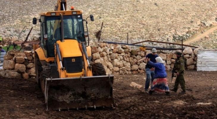 الاستيلاء على 4 جرارات زراعية في طوباس