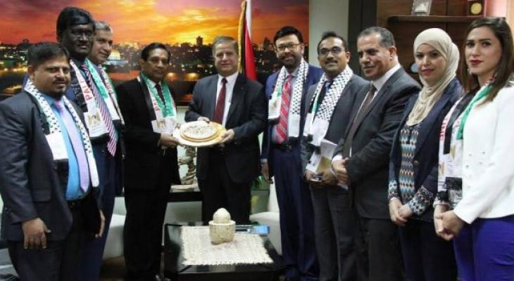 عواد يبحث مع وفد سريلانكي آفاق التعاون المشترك