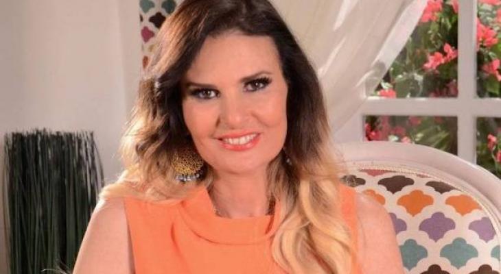 يسرا: أحمد زكي قبّلني بعنف حتى تورّمت شفتاي