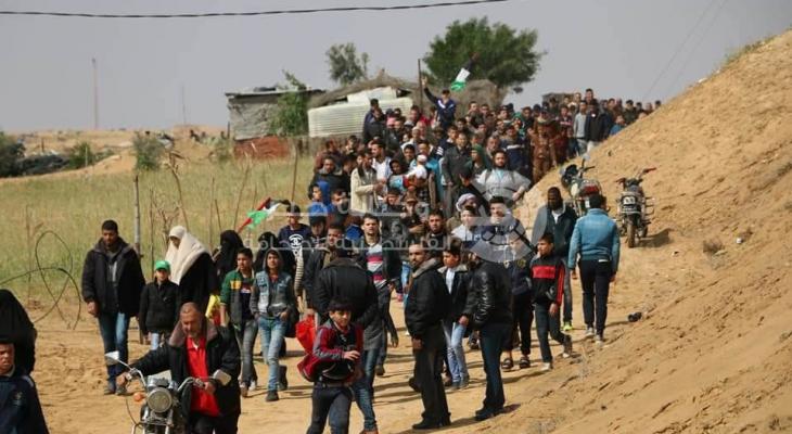 عشرات الإصابات جراء قمع الاحتلال لمسيرات العودة السلمية شرق غزة