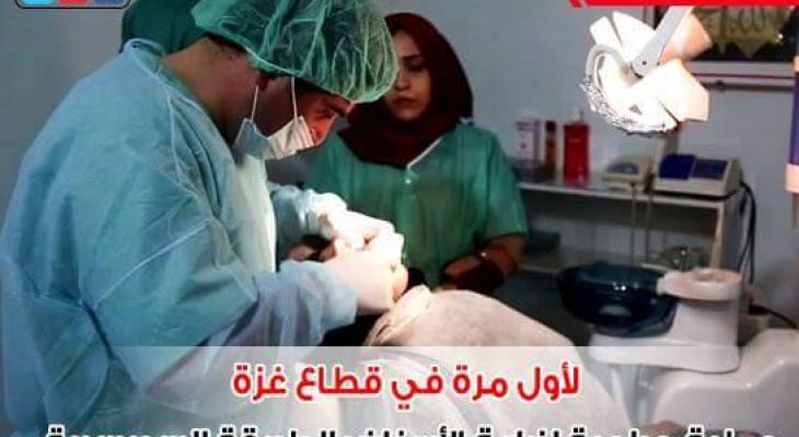لأول مرة في قطاع غزة .. طبيب يجري عملية جراحة أسنان فورية خلال جلسة واحدة