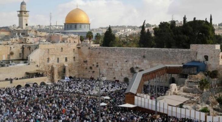 فتح تحذر من خطورة منع الأذان بمساجد القدس