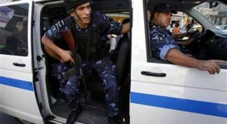 شرطة الخليل تقبض على 33 شخصاً