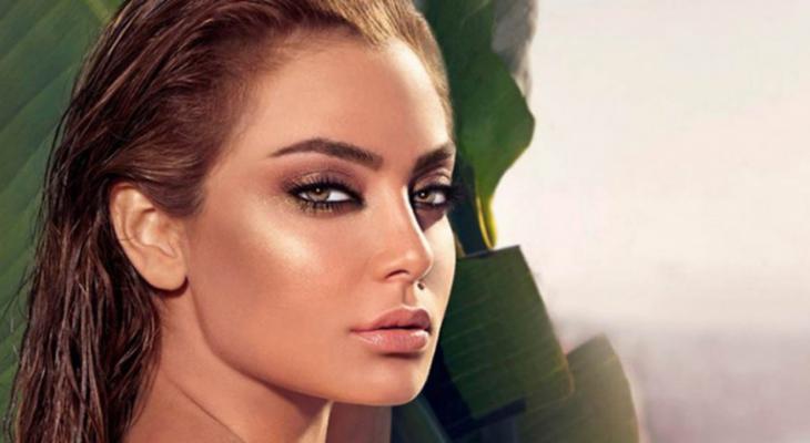 الممثلة اللبنانية شبيهة أنجلينا جولي تطل بمكياج جذاب ومختلف