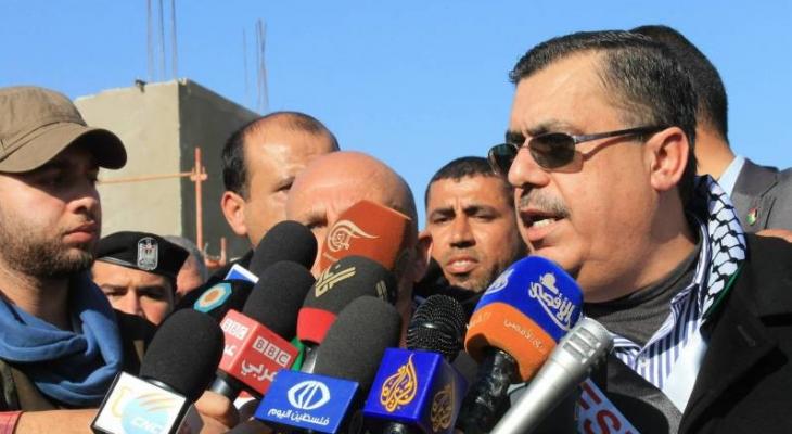 محامو "أبو شمالة" يبدأون في إجراءات رفع قضايا بالمحاكم رداً على قرار منع جواز سفره 