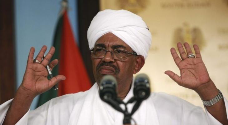 البشير يُعلن حالة الطوارئ في السودان ويحلّ حكومة الوفاق الوطني