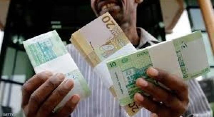 السودان: يخفض سعر "الدولار" الجمركي