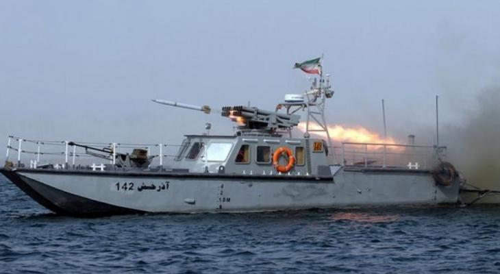 ايران تطلق 3 صواريخ كروز في مناورة بحرية في مضيق هرمز