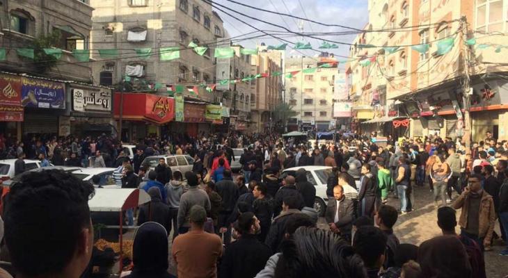 صورة: حراك "بدنا نعيش" يُجدّد دعوته لتظاهرات في غزّة