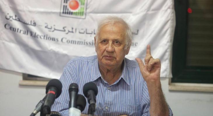 لجنة الانتخابات تكشف أسباب تأجيل زيارة حنا ناصر لغزّة؟!