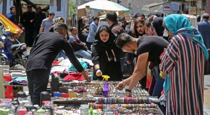 طهران:  أزمة الاقتصاد تتعمق والنظام "يجوع"