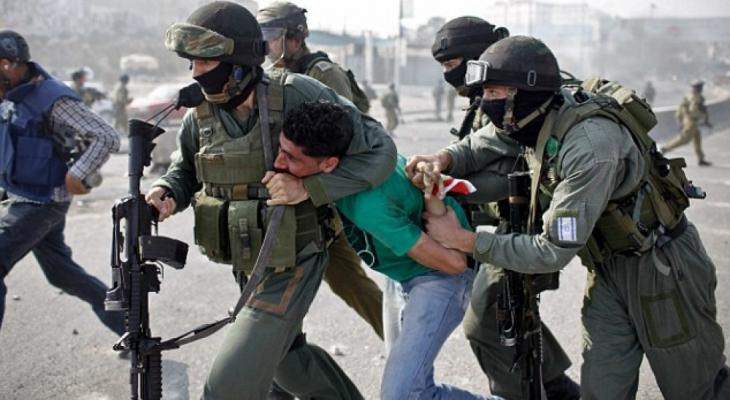 الاحتلال يعتقل سيدة وطفل من القدس