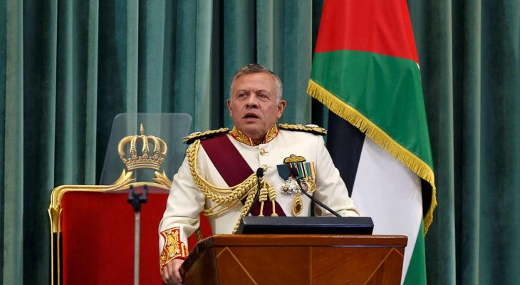 ملك الأردن يُؤكّد على ضرورة إقامة دولة فلسطينية تعيش بأمن وسلام