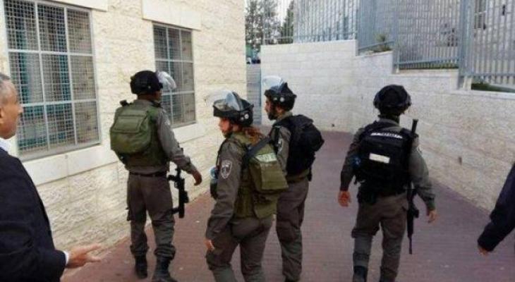 بلدية الاحتلال تسلم استدعاءات لسكان من مدينة القدس