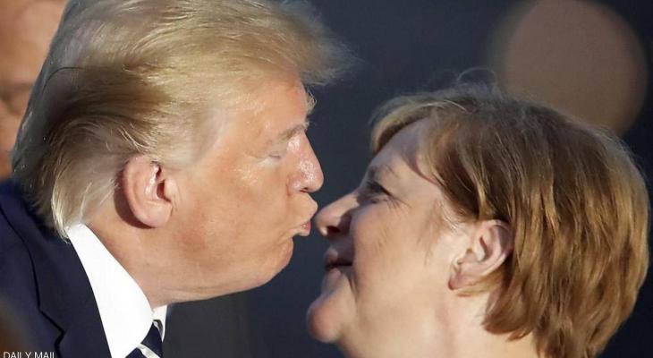 قبلة "ترامب" الغريبة لـ"ميركل" تخطف الأنظار.. وتحير الجميع