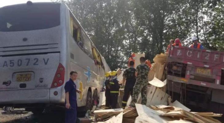 مصرع 36 شخصًا وإصابة 36 آخرين إثر حادث سير في الصين