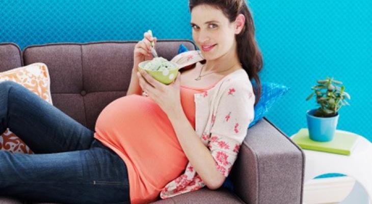 تنبيه الى "الحوامل" لن تصدقي مدى تأثير سوء "التغذية" على جنينك!