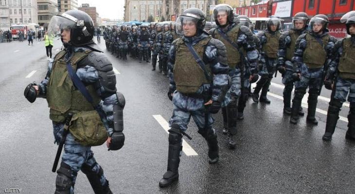 روسيا تعتقل 9 أشخاص بتهمة "العمل على إسقاط الحكم"