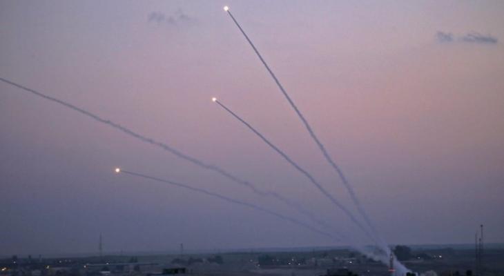 صافرات الإنذار تُدوي بمستوطنات غلاف غزة بعد إطلاق عدد من الصواريخ