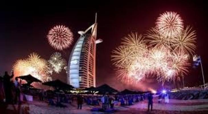 الإمارات: تطرق أبواب "غينيس 2020" عروض الألعاب النارية