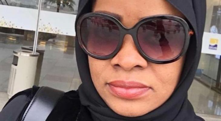 بالفيديوهات:  الناشطة السعودية " شماء سلطان"  تثير الجدل بالحديث عن إنشاء حانات وبارات في مكة
