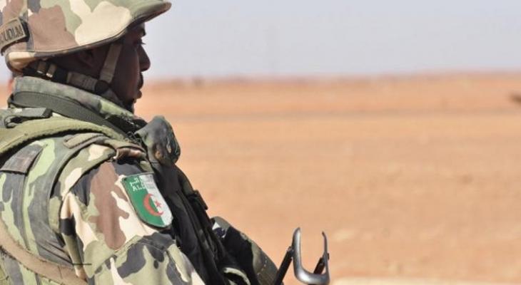 مقتل جندي جزائري في هجوم انتحاري قرب الحدود مع مالي