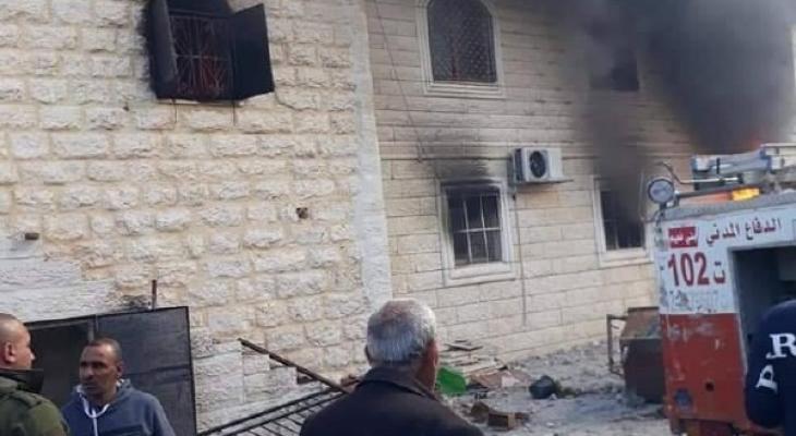مستوطنون يحرقون منازل المواطنين في بلدة ترمسعيا شمال شرق رام الله
