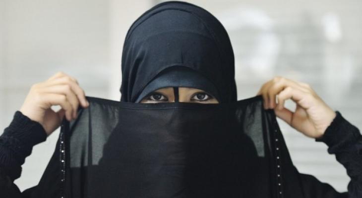 بالفيديو: محاورة شعرية طريفة بين "أم وابنها"سيدة سعودية تكشف سر