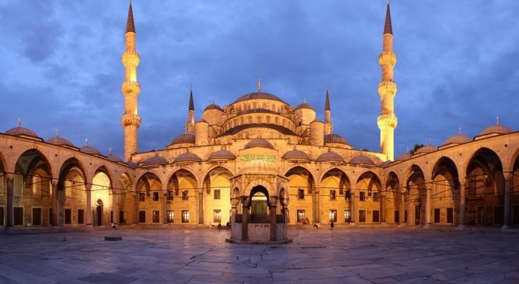 اعادة فتح المساجد.
