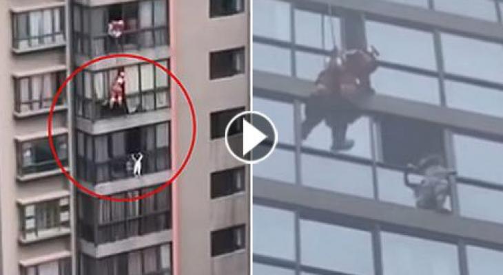بالفيديو: مشاهد يحبس "الأنفاس" إنقاذ إعجازي لطفلة عالقة بالطابق الـ14