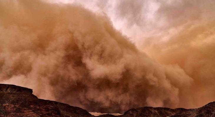 بالصور: عاصفة صحراوية خطيرة "تهدد" جنوب الولايات المتحدة