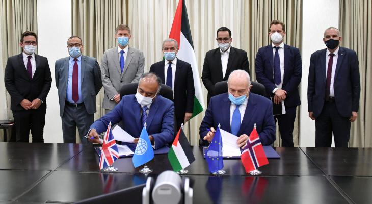 اشتية يعلن توقيع اتفاقيتين مهمتين لصالح فلسطين
