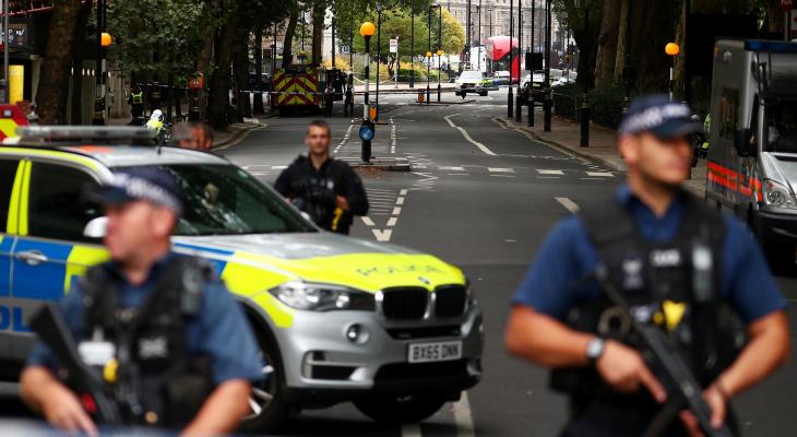 بالصور: شرطة بريطانيا تخترق "نظام العصابة المشفر" وتعثر على "الكنز"