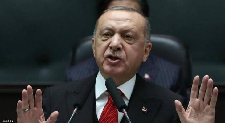 الرئيس التركي: يقيل محافظ البنك المركزي