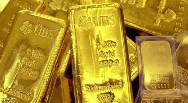 الذهب: يهبط مع ارتفاع الدولار