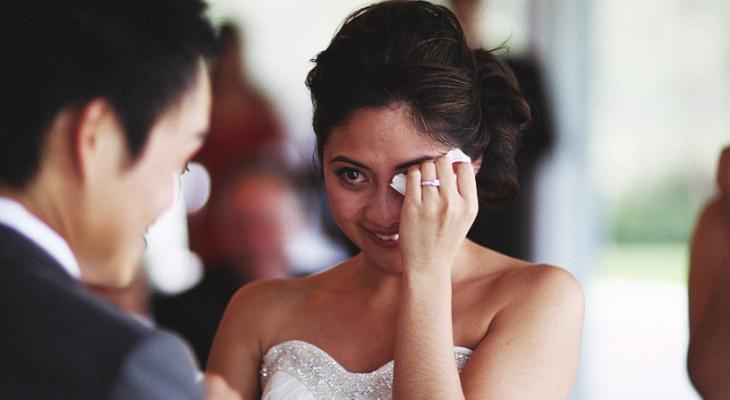 بالفيديو: اليكِ "سيدتي" لماذا تبكي العروس ليلة زفافها حتى لو كانت متزوجة من شخص تحبه