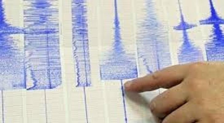 زلزال بقوة 5.9 درجة يضرب جزيرة في إندونيسيا