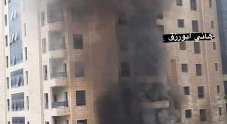 شاهد: اندلاع حريق في أحد الأبراج السكنية غرب مدينة غزة