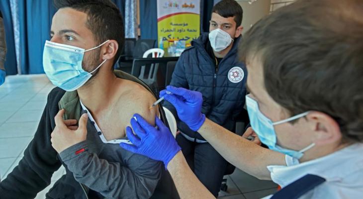 تطعيم العمال الفلسطينيين