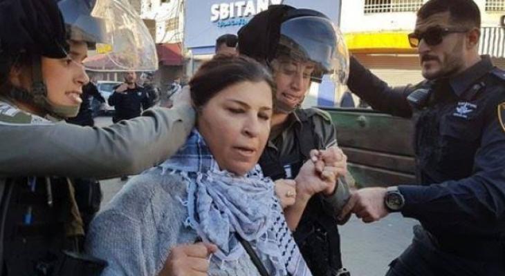 الاحتلال يعتقل رئيسة المركز النسوي في شعفاط شمال القدس