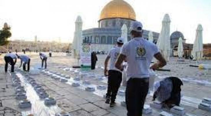الاحتلال يمنع ادخال وجبات الإفطار للصائمين في المسجد الأقصى