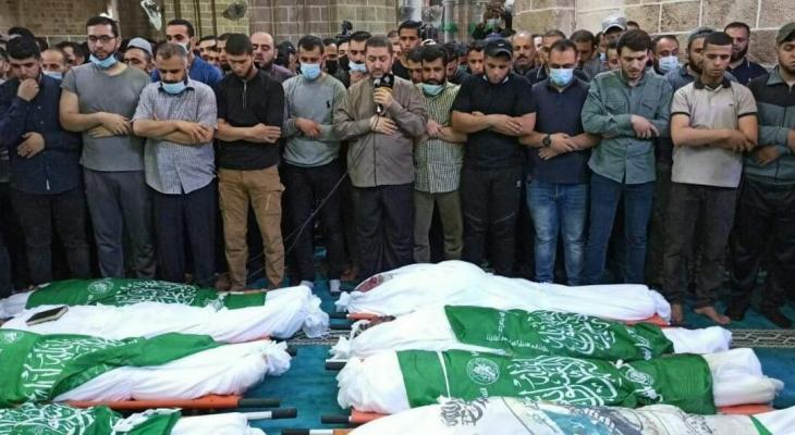 شاهد.. تشييع جثامين قادة قساميين ارتقوا إثر العدوان الإسرائيلي على غزة