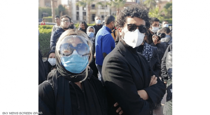 النجوم "مصريون" ضد تصوير جنازات المشاهير
