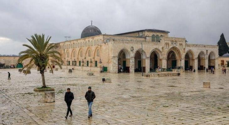 قوات الاحتلال تستدعي موظفا بالمسجد الأقصى