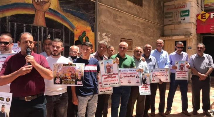 وقفة إسناد مع 5 أسرى مضربين عن الطعام في سجون الاحتلال بجنين