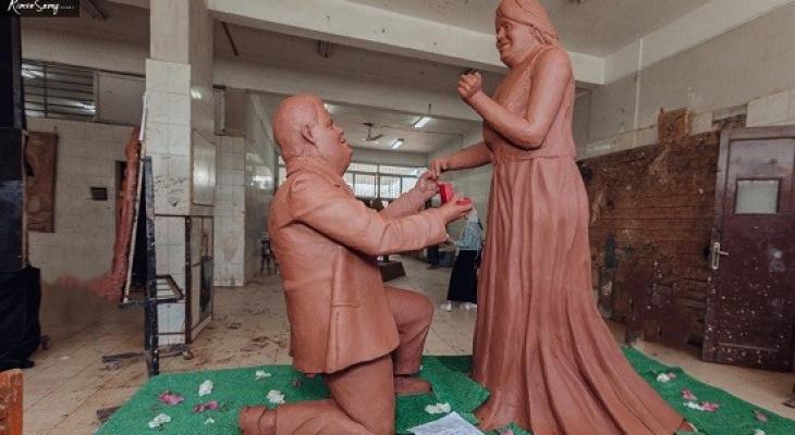 شاب ينحت تمثال رومانسى لأصحاب متلازمة داون عشان يطالب بحقهم في الحياة